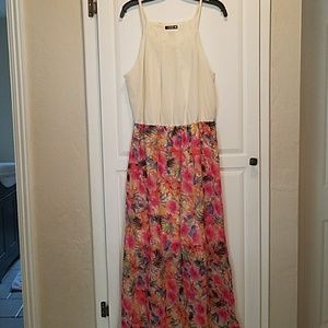Floral maxi dress